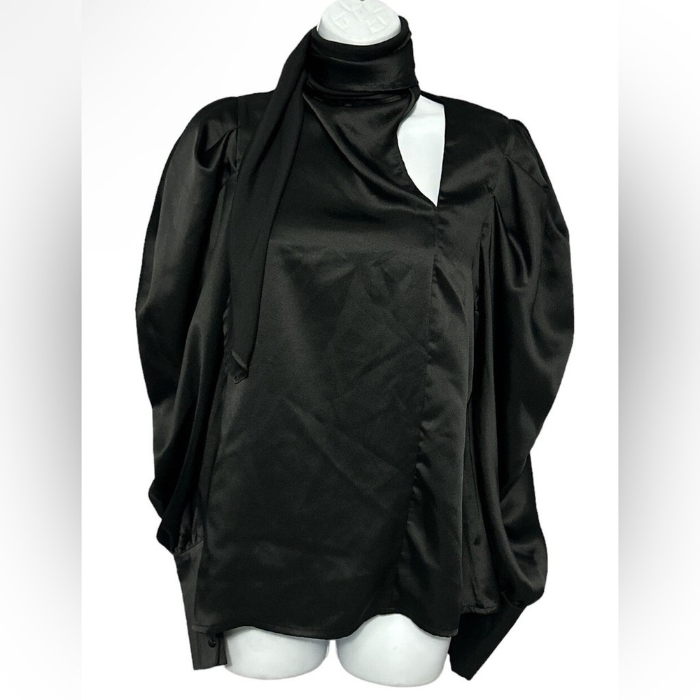 Beulah Satin Blouse • M